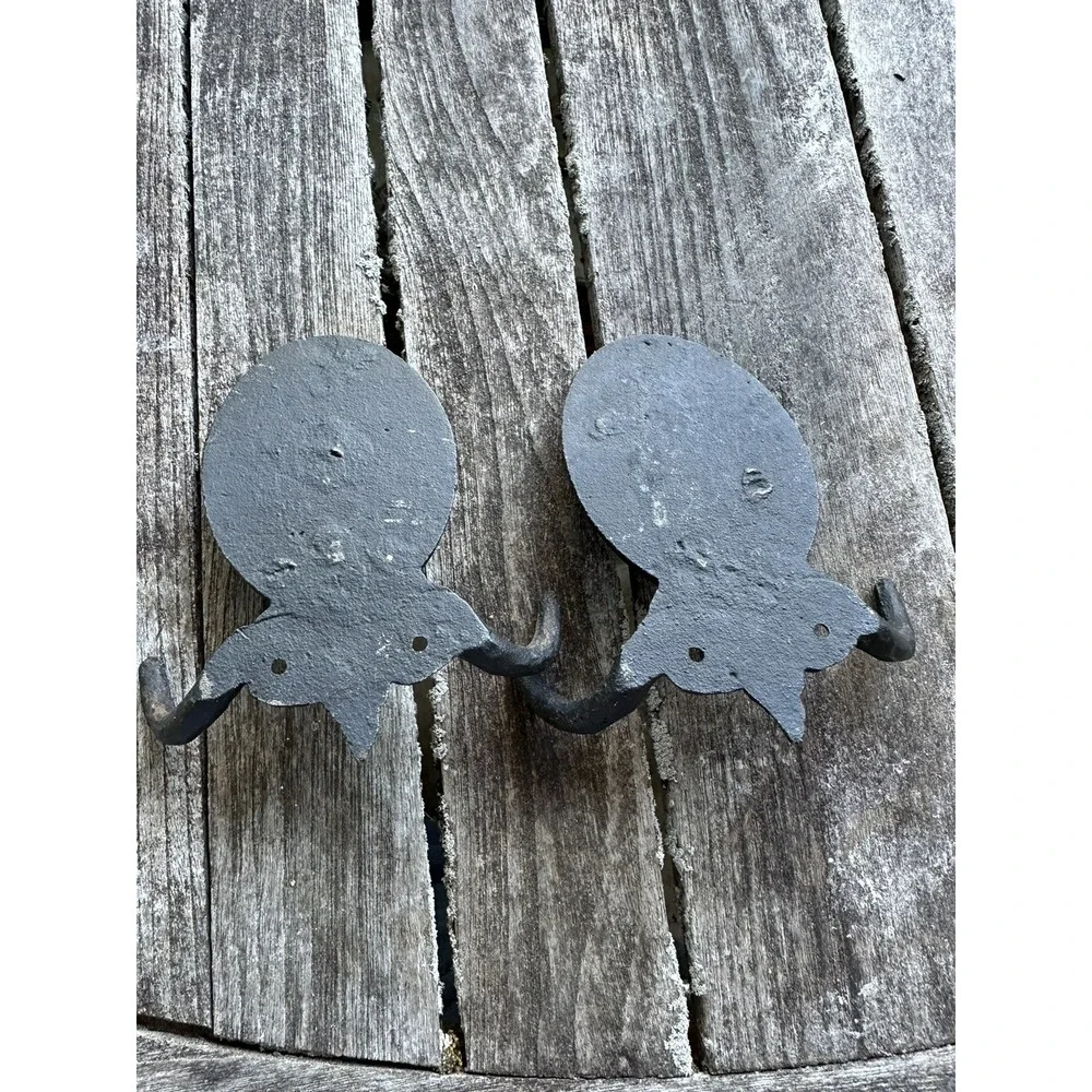 2 Vintage Cast Iron FA Philadelphia Fire Assn Parade 1776 Double Wall Coat Hooks
